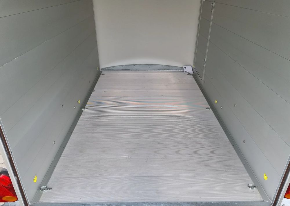 Новый Прицеп-фургон DEBON Furgon C500 ALU + drzwi boczne: фото 14 Новый Прицеп-фургон DEBON Furgon C500 ALU + drzwi boczne: фото 14