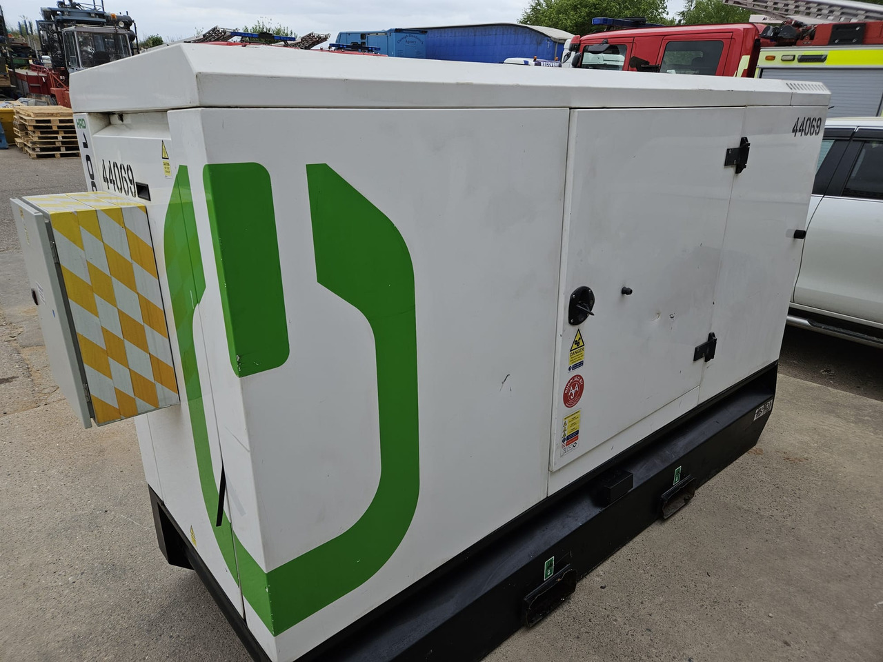 HGI 100KVA PERKINS GENERATOR DIESEL SILENT RENTAL SPECIFICATION HGI 100KVA PERKINS GENERATOR DIESEL SILENT RENTAL SPECIFICATION - Электрогенератор: фото 2 HGI 100KVA PERKINS GENERATOR DIESEL SILENT RENTAL SPECIFICATION HGI 100KVA PERKINS GENERATOR DIESEL SILENT RENTAL SPECIFICATION - Электрогенератор: фото 2