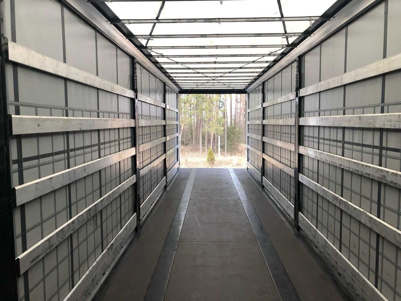 Krone 2023 rok, 93 m3,waga 6200 kg,Certyfikat XL, Multilock, z Niemiec - Тентованный полуприцеп: фото 4 Krone 2023 rok, 93 m3,waga 6200 kg,Certyfikat XL, Multilock, z Niemiec - Тентованный полуприцеп: фото 4