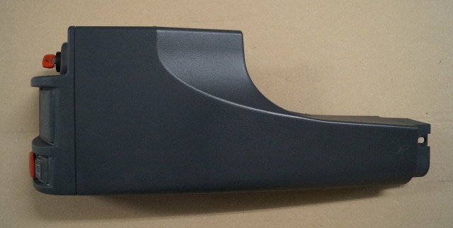 Jungheinrich 51046926 | right dashboard panel including contact key and battery/ - Рама/ Шасси для Погрузочно-разгрузочной техники: фото 1 Jungheinrich 51046926 | right dashboard panel including contact key and battery/ - Рама/ Шасси для Погрузочно-разгрузочной техники: фото 1