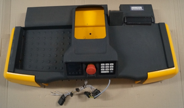 Jungheinrich 51343941 | Battery cover complete with cover 51302942 , display KD - Кабина и интерьер для Погрузочно-разгрузочной техники: фото 1 Jungheinrich 51343941 | Battery cover complete with cover 51302942 , display KD - Кабина и интерьер для Погрузочно-разгрузочной техники: фото 1