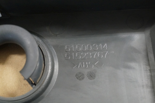 Jungheinrich 51500314 | bonnet including contact key and battery/hour indicator - Рама/ Шасси для Погрузочно-разгрузочной техники: фото 3 Jungheinrich 51500314 | bonnet including contact key and battery/hour indicator - Рама/ Шасси для Погрузочно-разгрузочной техники: фото 3