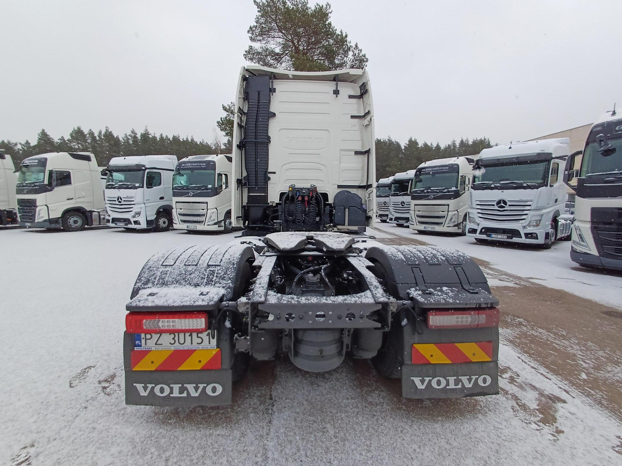 Volvo FH 500 Globetrotter XL - Тягач: фото 4 Volvo FH 500 Globetrotter XL - Тягач: фото 4