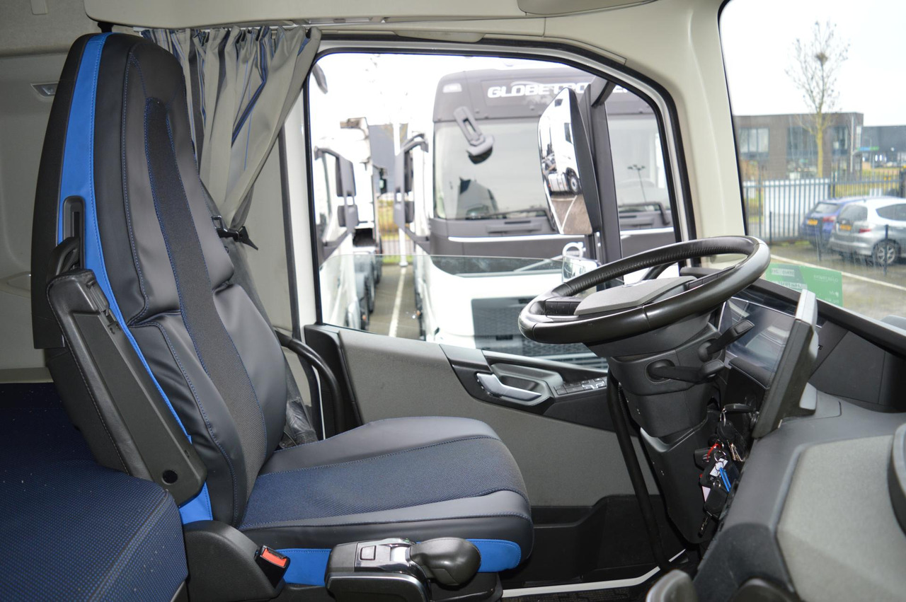 Тягач Volvo FH 500 Globetrotter XL: фото 14