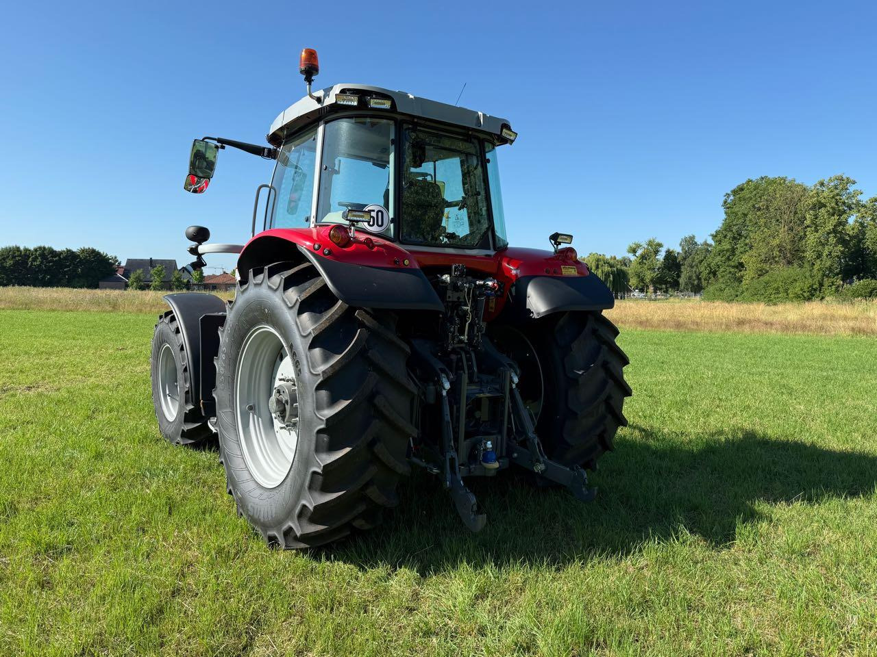 Massey Ferguson MF 6S.165 DYNA-VT - Трактор: фото 3 Massey Ferguson MF 6S.165 DYNA-VT - Трактор: фото 3