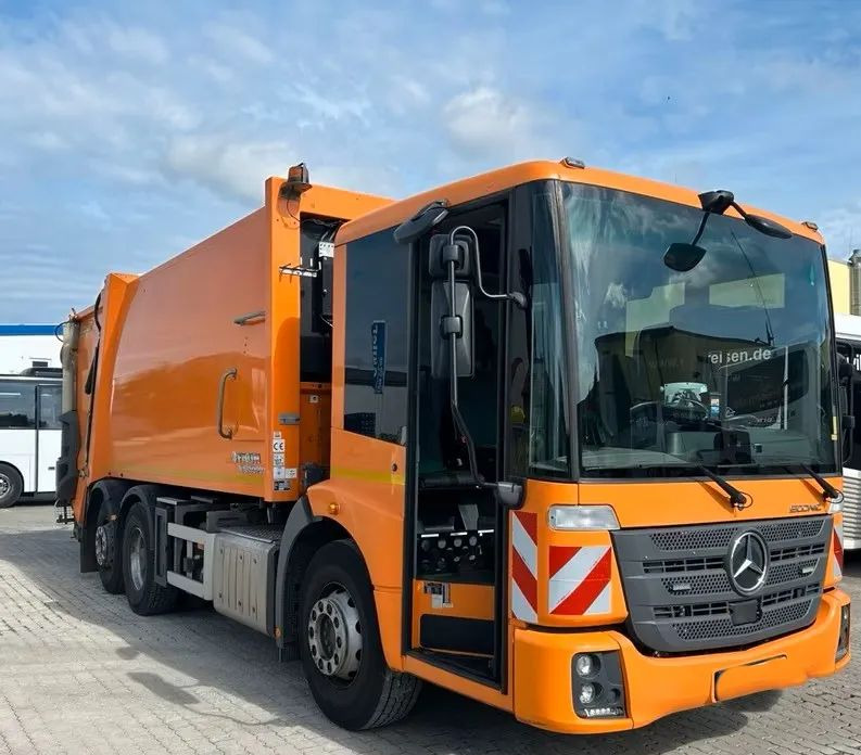 Mercedes-Benz Econic 2630 L Faun Variopress Zöller / 1. właściciel / Euro6 / 6x2 / - Мусоровоз: фото 1 Mercedes-Benz Econic 2630 L Faun Variopress Zöller / 1. właściciel / Euro6 / 6x2 / - Мусоровоз: фото 1