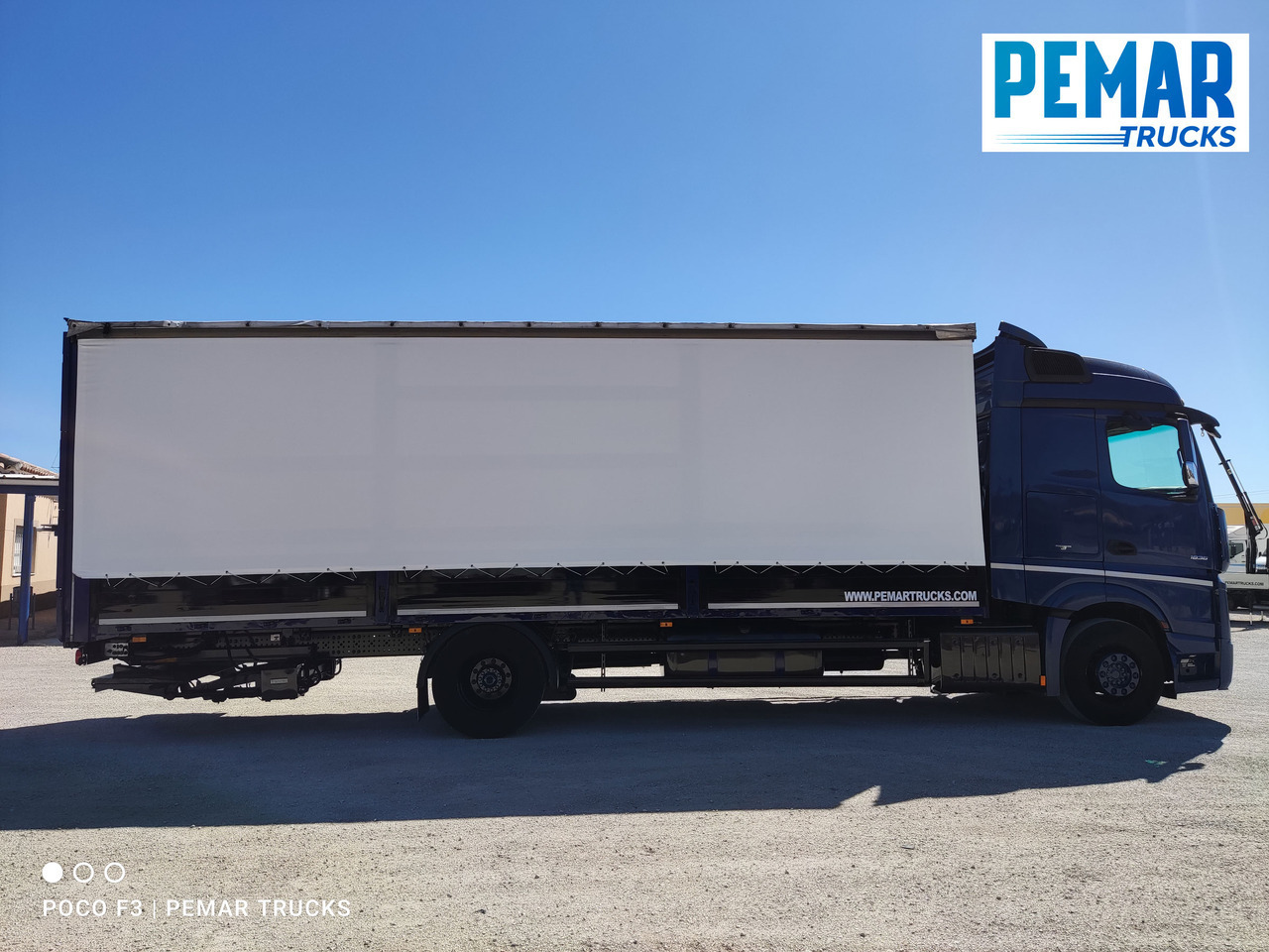 MERCEDES-BENZ ACTROS 1836 SEMITAUTLINER 18T - Тентованный грузовик: фото 4 MERCEDES-BENZ ACTROS 1836 SEMITAUTLINER 18T - Тентованный грузовик: фото 4