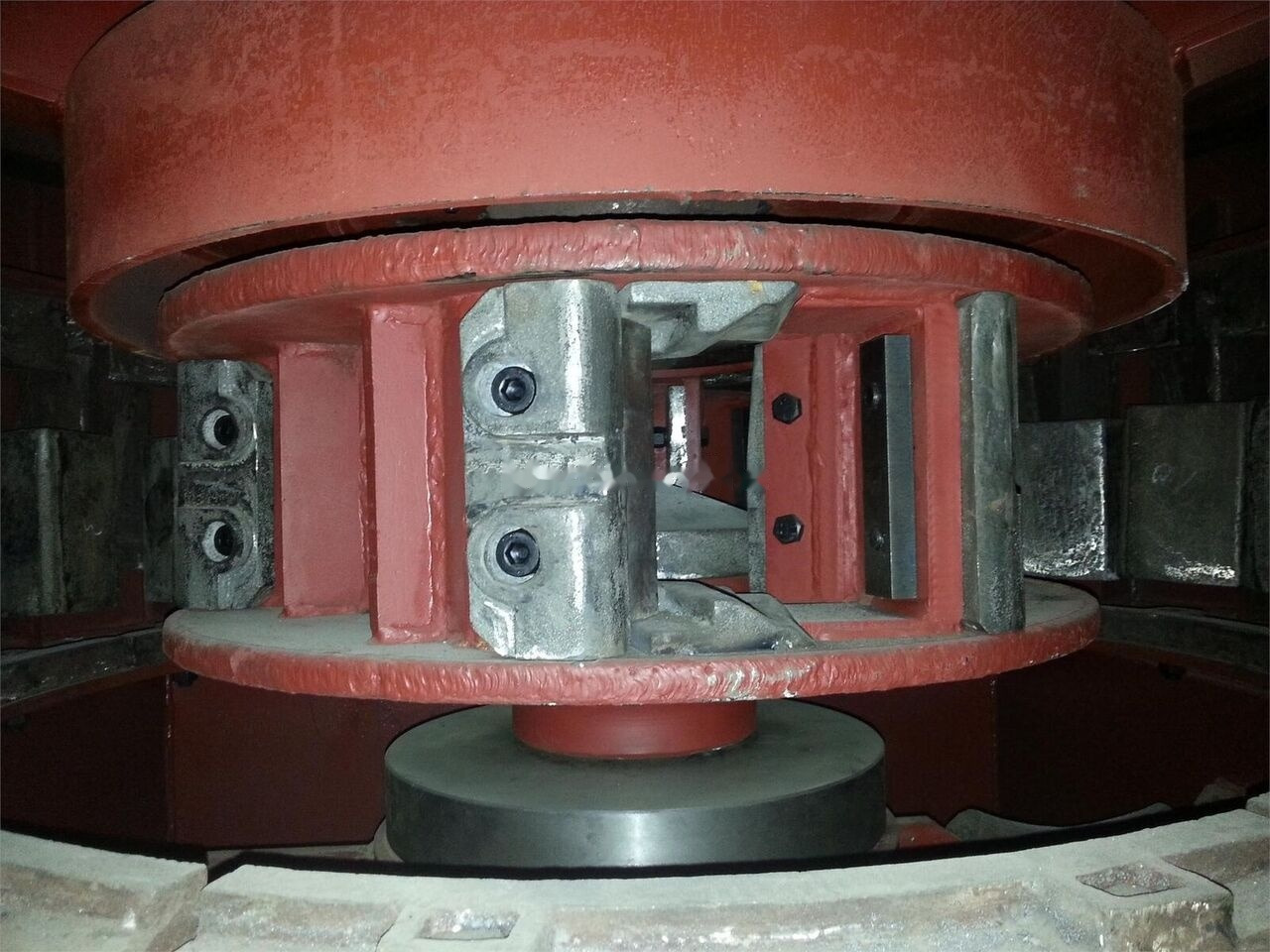 Kinglink KL12 Phosphate VSI Crusher - Ударная дробилка: фото 3 Kinglink KL12 Phosphate VSI Crusher - Ударная дробилка: фото 3
