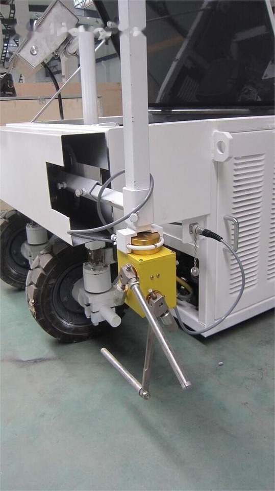 Kinglink MC450 Curbmaker/Curb maker - Щековая дробилка: фото 5 Kinglink MC450 Curbmaker/Curb maker - Щековая дробилка: фото 5