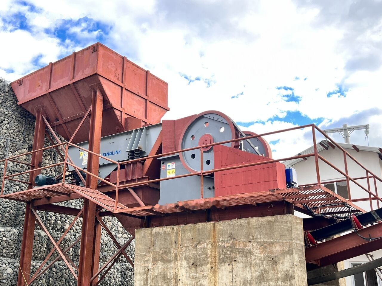 Kinglink PE2436 Primary Jaw Crusher 150TPH Riverstone - Щековая дробилка: фото 1 Kinglink PE2436 Primary Jaw Crusher 150TPH Riverstone - Щековая дробилка: фото 1