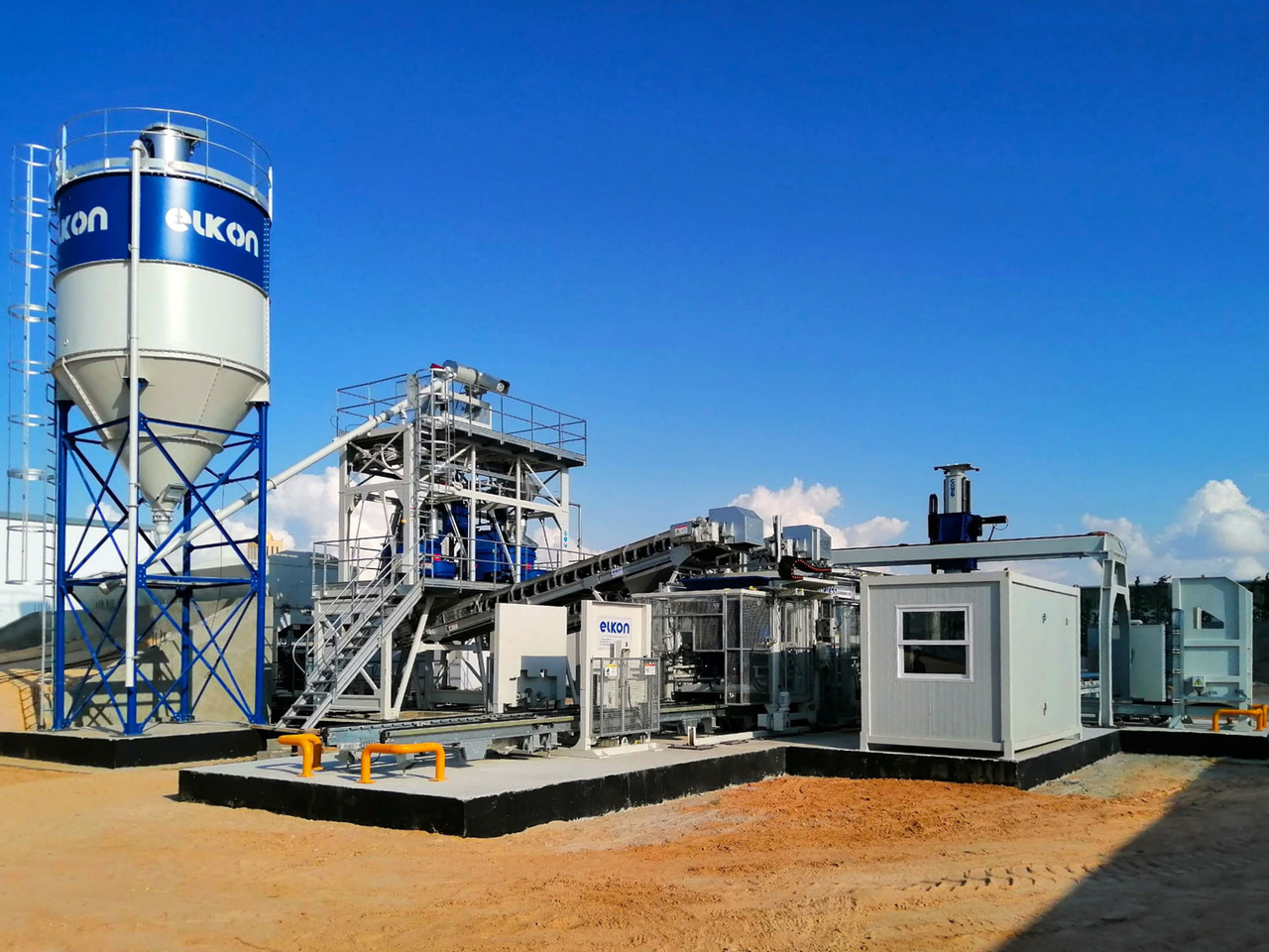 ELKON Elkoblock-25 Plus Block Making Machine - Вибропресс: фото 2 ELKON Elkoblock-25 Plus Block Making Machine - Вибропресс: фото 2