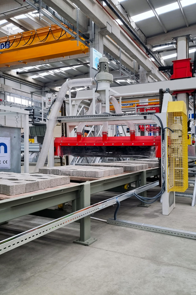 ELKON Elkoblock-S25 Block Making Machine - Вибропресс: фото 4 ELKON Elkoblock-S25 Block Making Machine - Вибропресс: фото 4