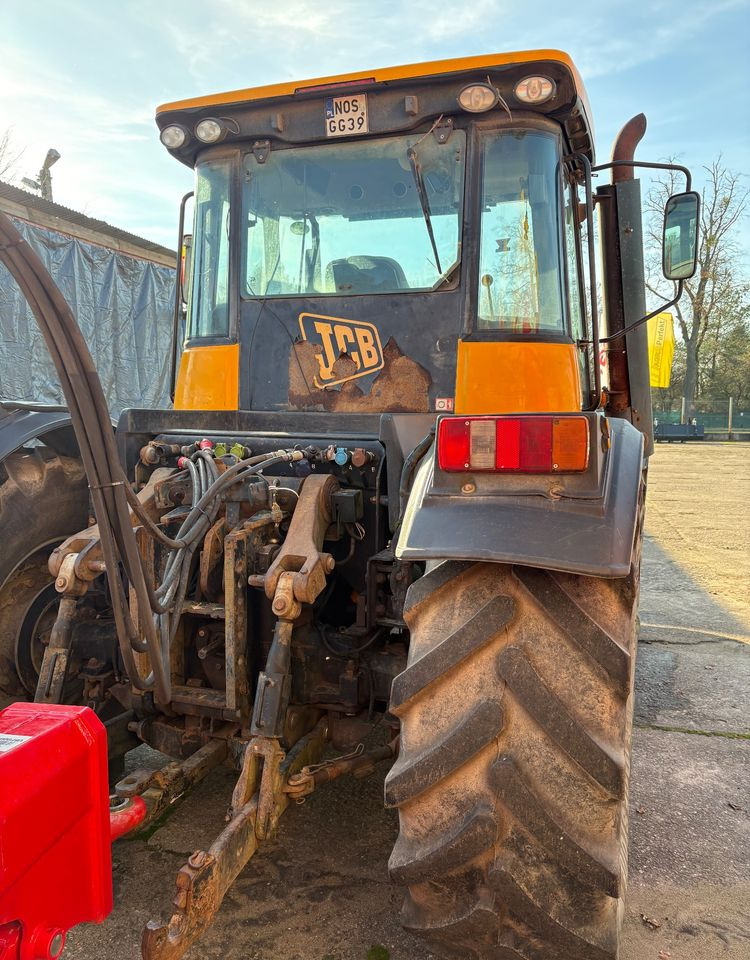 Трактор JCB 3200: фото 6 Трактор JCB 3200: фото 6