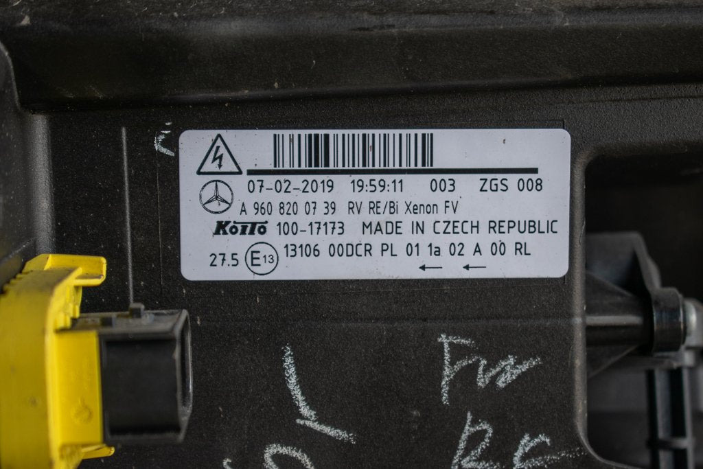 MERCEDES-BENZ ACTROS MP IV EURO VI XENON HEADLIGHT - FRONT - PASSENGER - Передняя фара для Грузовиков: фото 3 MERCEDES-BENZ ACTROS MP IV EURO VI XENON HEADLIGHT - FRONT - PASSENGER - Передняя фара для Грузовиков: фото 3