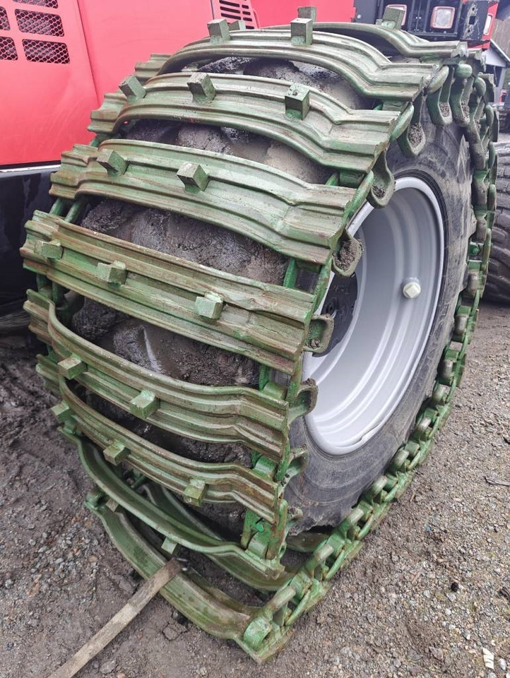 Clark TXSG Wheel tracks 710-34" - Гусеница для Лесозаготовительной техники: фото 3 Clark TXSG Wheel tracks 710-34" - Гусеница для Лесозаготовительной техники: фото 3