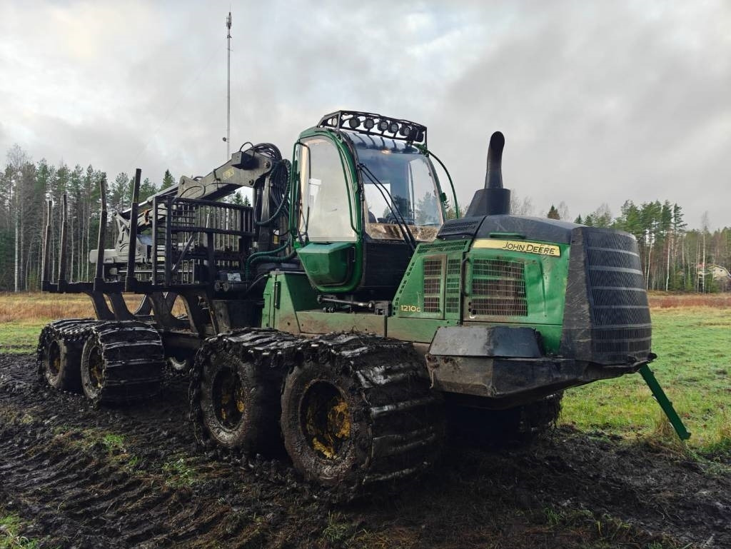 Форвардер John Deere 1210 G: фото 7