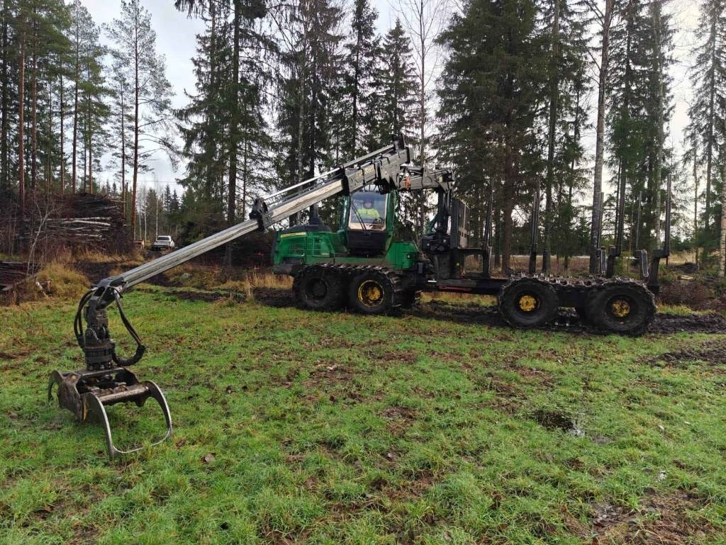 Форвардер John Deere 1210 G: фото 11