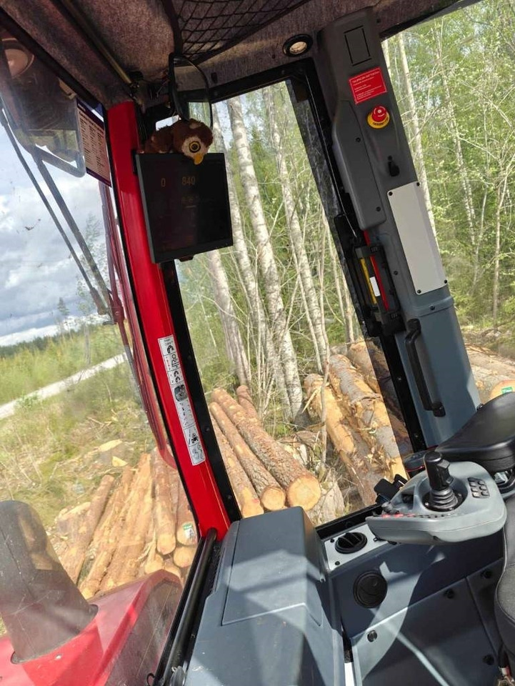 Форвардер Komatsu 855: фото 17 Форвардер Komatsu 855: фото 17