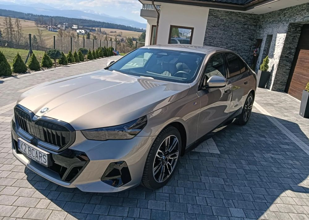 BMW Seria 5 - Седан: фото 5 BMW Seria 5 - Седан: фото 5