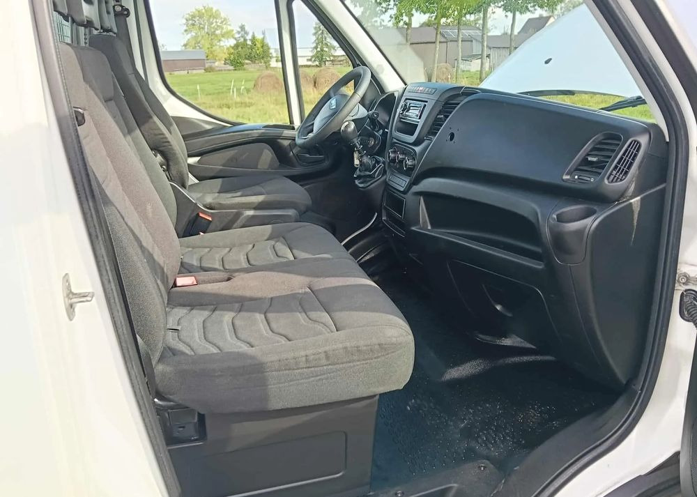 Iveco DAILY 35C13, 35C12, 35C14, 35C15 - Малотоннажный самосвал: фото 4 Iveco DAILY 35C13, 35C12, 35C14, 35C15 - Малотоннажный самосвал: фото 4