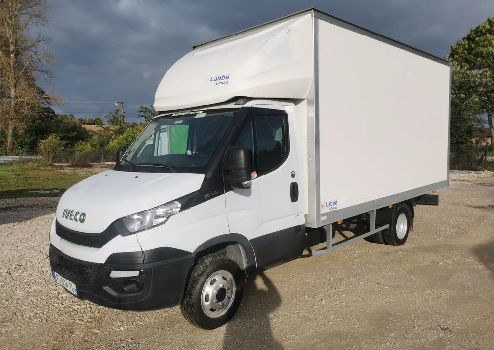 Iveco 3.0-150KM Daily 35C15 Kontener długi rama 35-150 kiper Klimatyzacja długi rozstaw - Малотоннажный фургон: фото 1 Iveco 3.0-150KM Daily 35C15 Kontener długi rama 35-150 kiper Klimatyzacja długi rozstaw - Малотоннажный фургон: фото 1