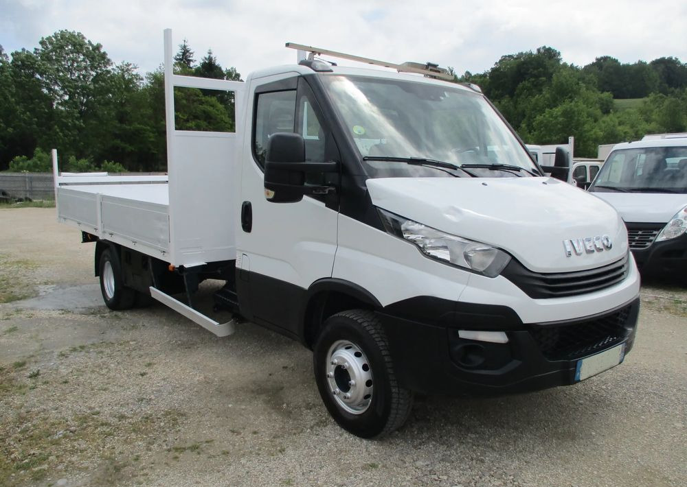 Iveco Daily 3.0 na bliźniaku 70C18 skrzynia, laweta, rama, HDS, 70-180 kiper - Грузовик бортовой/ Платформа: фото 2 Iveco Daily 3.0 na bliźniaku 70C18 skrzynia, laweta, rama, HDS, 70-180 kiper - Грузовик бортовой/ Платформа: фото 2