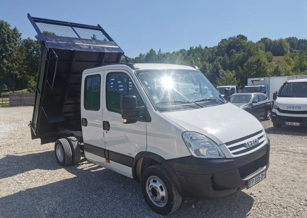 Iveco Daily 35C12 Brygadówka wywrotka Dubel hak kiper doka 35C13 - Малотоннажный самосвал: фото 3 Iveco Daily 35C12 Brygadówka wywrotka Dubel hak kiper doka 35C13 - Малотоннажный самосвал: фото 3