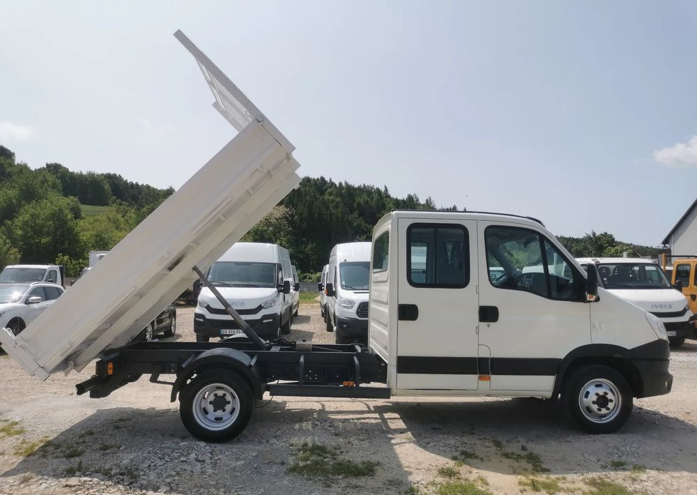 Iveco Daily 35C13 Kiper brygadówka 7-os wywrotka 130KM klimatyzacja Hak doka - Малотоннажный самосвал: фото 5 Iveco Daily 35C13 Kiper brygadówka 7-os wywrotka 130KM klimatyzacja Hak doka - Малотоннажный самосвал: фото 5