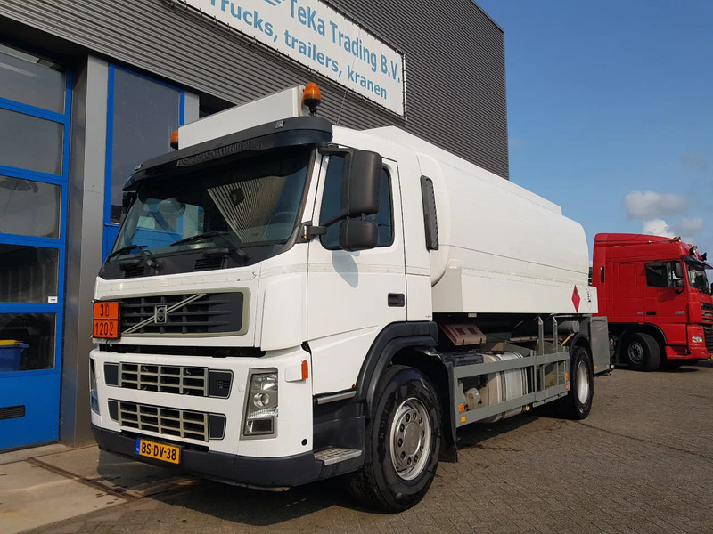 Volvo FM 9.340 Petrol, Diesel 17000 Ltr. 3 Compartementen - Грузовик-цистерна: фото 2 Volvo FM 9.340 Petrol, Diesel 17000 Ltr. 3 Compartementen - Грузовик-цистерна: фото 2
