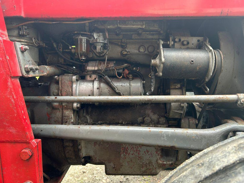 Massey Ferguson 135 - Трактор: фото 4 Massey Ferguson 135 - Трактор: фото 4