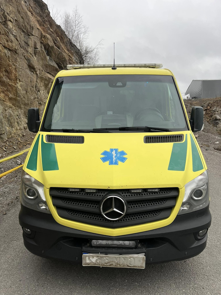 Mercedes-Benz Sprinter 316 - 2 stretcher ambulance - RESERVERAD!! - Машина скорой помощи: фото 5 Mercedes-Benz Sprinter 316 - 2 stretcher ambulance - RESERVERAD!! - Машина скорой помощи: фото 5