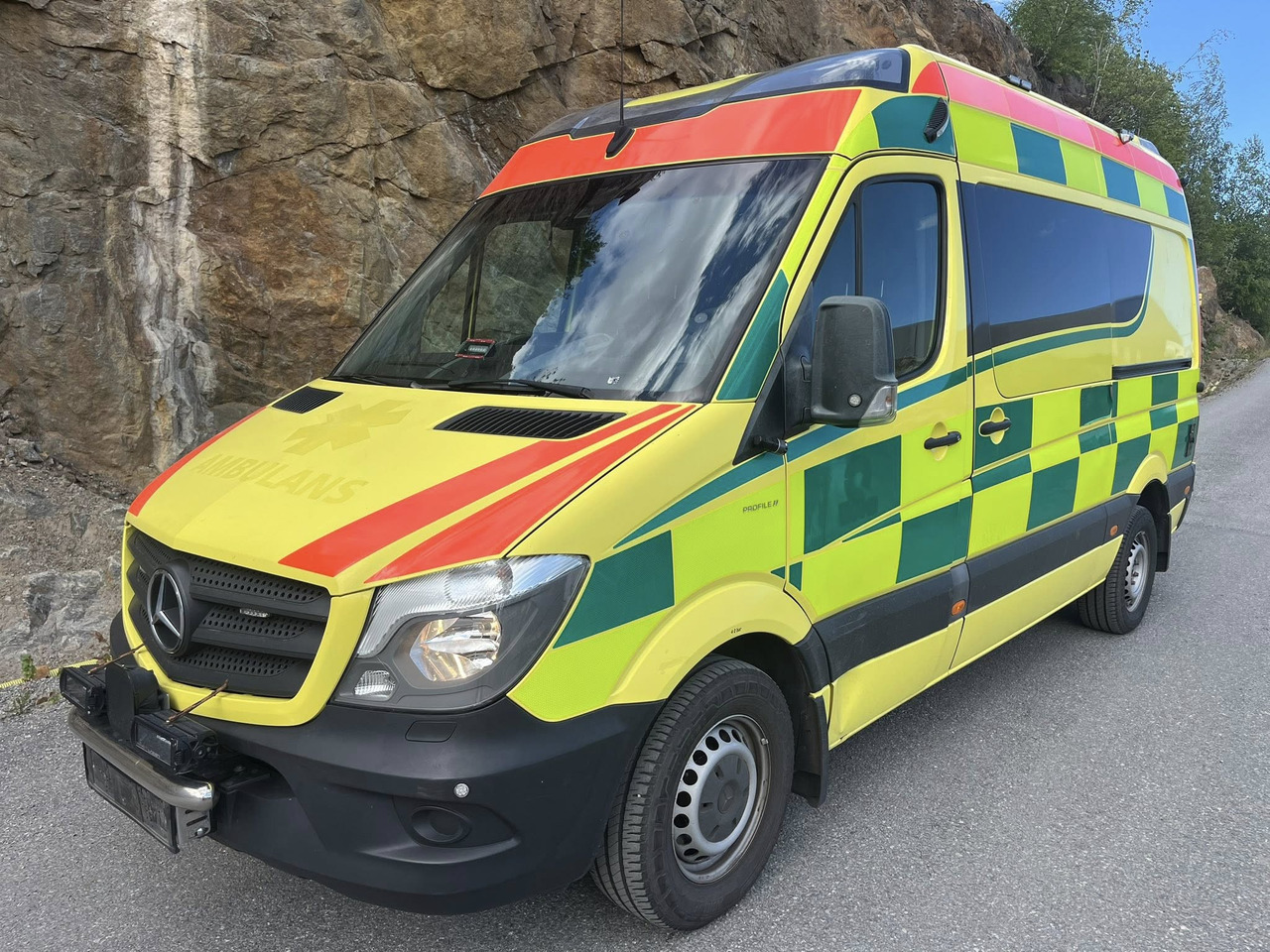 Mercedes-Benz Sprinter 319 - AMBULANCE / Krankenwagen / Ambulancia - Машина скорой помощи: фото 1 Mercedes-Benz Sprinter 319 - AMBULANCE / Krankenwagen / Ambulancia - Машина скорой помощи: фото 1