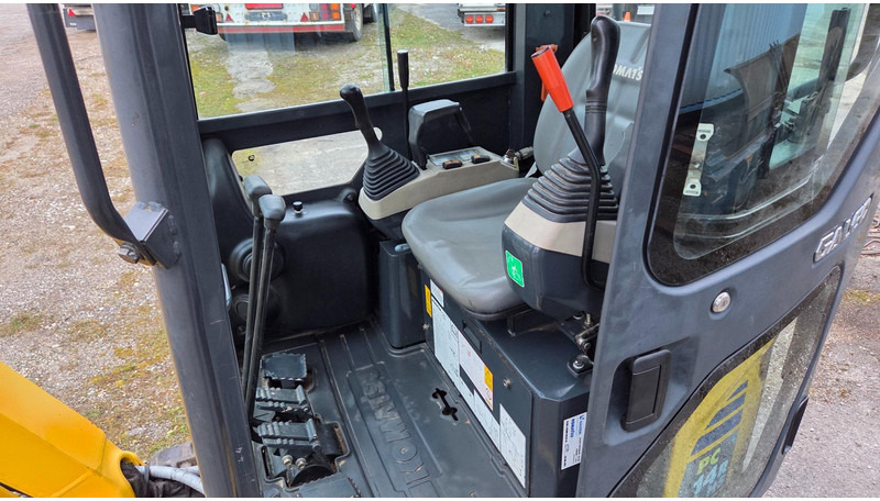 Komatsu PC14R - Мини-экскаватор: фото 5 Komatsu PC14R - Мини-экскаватор: фото 5