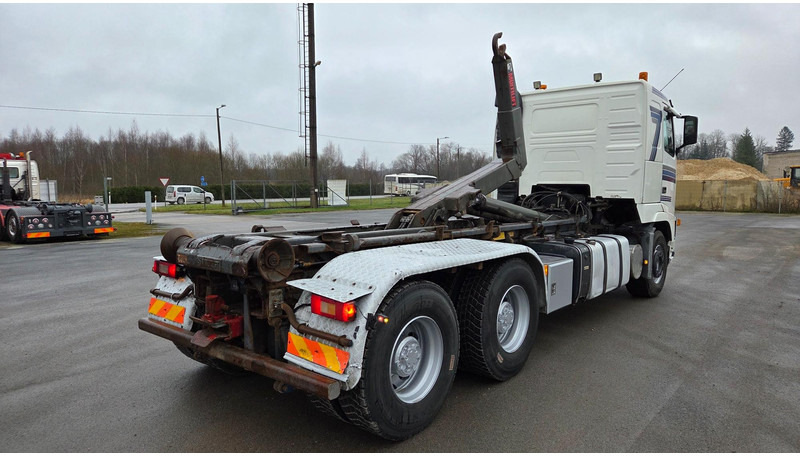 Volvo FH500 6X4 - Крюковой мультилифт: фото 3 Volvo FH500 6X4 - Крюковой мультилифт: фото 3