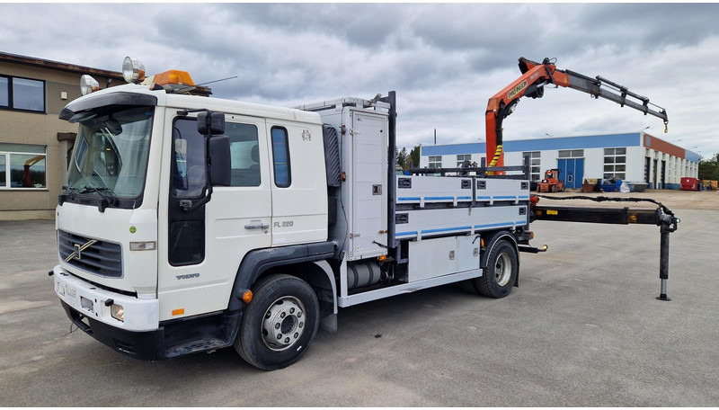 Volvo FL220 4X2 Palfinger PK7501 - Грузовик бортовой/ Платформа, Автоманипулятор: фото 1 Volvo FL220 4X2 Palfinger PK7501 - Грузовик бортовой/ Платформа, Автоманипулятор: фото 1