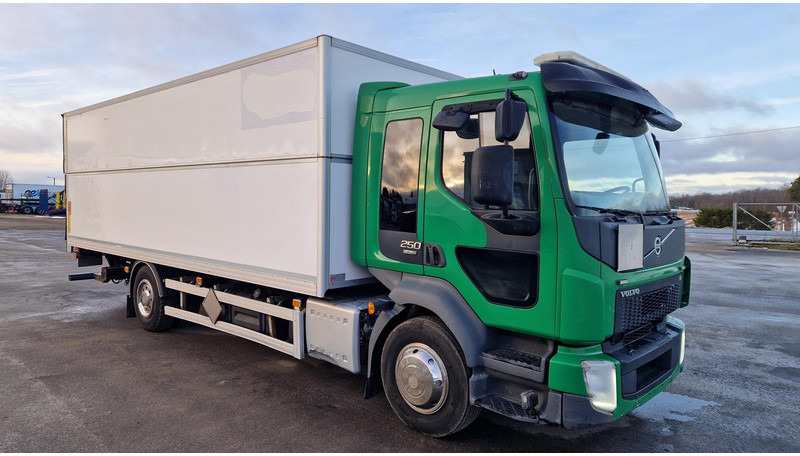 Volvo FL250 4X2 lifting box - Грузовик с закрытым кузовом: фото 2 Volvo FL250 4X2 lifting box - Грузовик с закрытым кузовом: фото 2