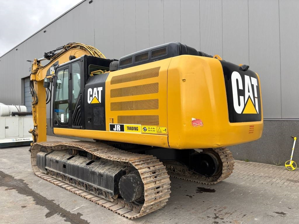 CAT 336F L XE (New Undercarriage) - Гусеничный экскаватор: фото 3 CAT 336F L XE (New Undercarriage) - Гусеничный экскаватор: фото 3