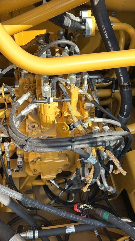 Гусеничный экскаватор CAT 374: фото 12 Гусеничный экскаватор CAT 374: фото 12