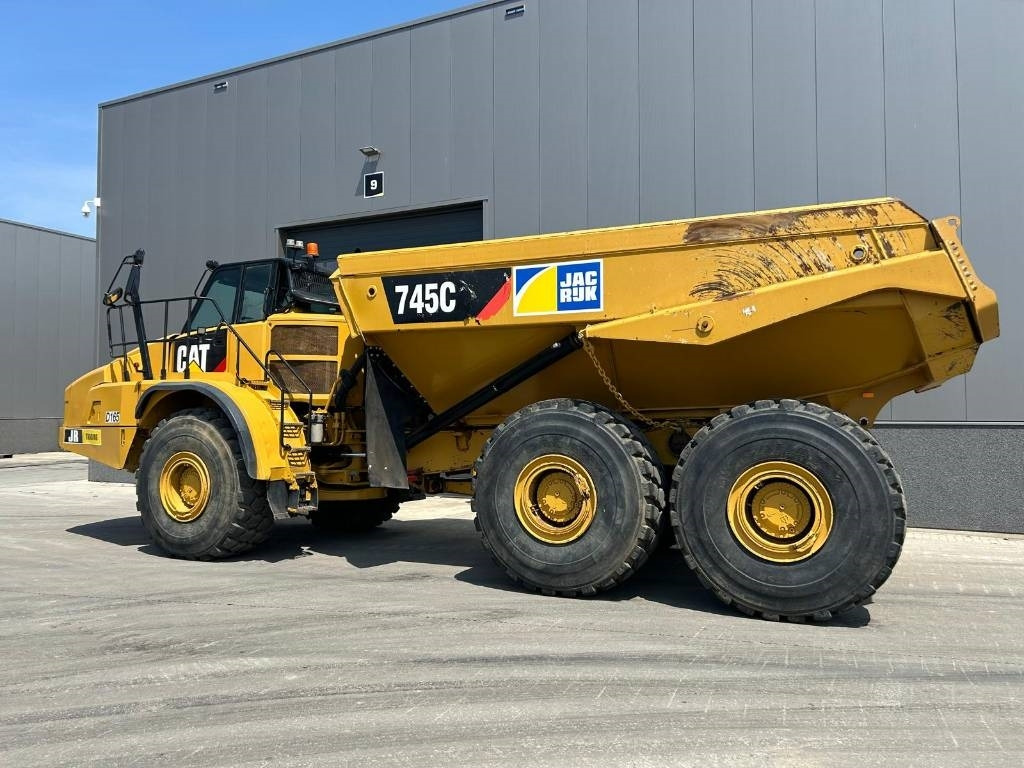 CAT 745 C - Сочленённый самосвал: фото 3 CAT 745 C - Сочленённый самосвал: фото 3
