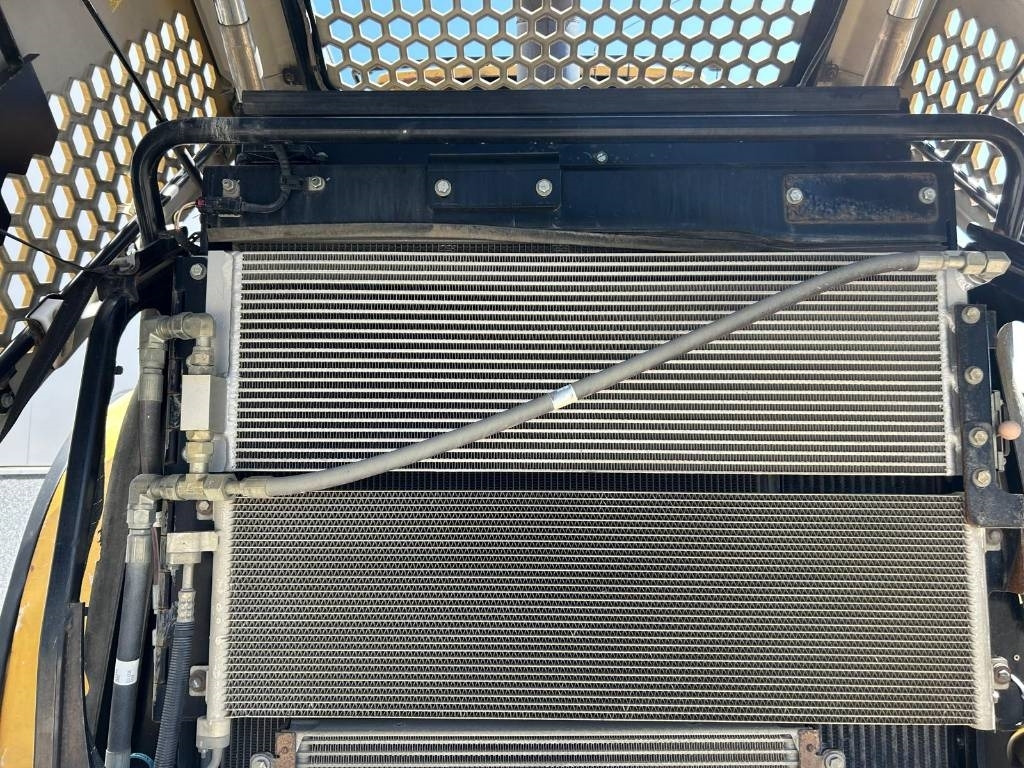 Колёсный погрузчик CAT 950 K: фото 15 Колёсный погрузчик CAT 950 K: фото 15