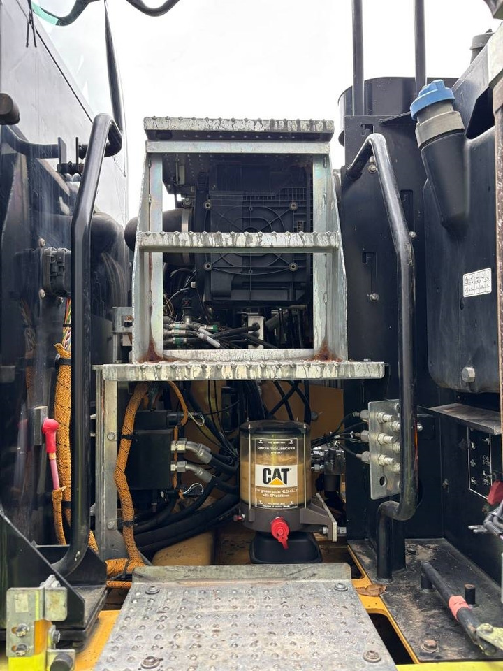 Колёсный экскаватор CAT M 320 F: фото 24 Колёсный экскаватор CAT M 320 F: фото 24