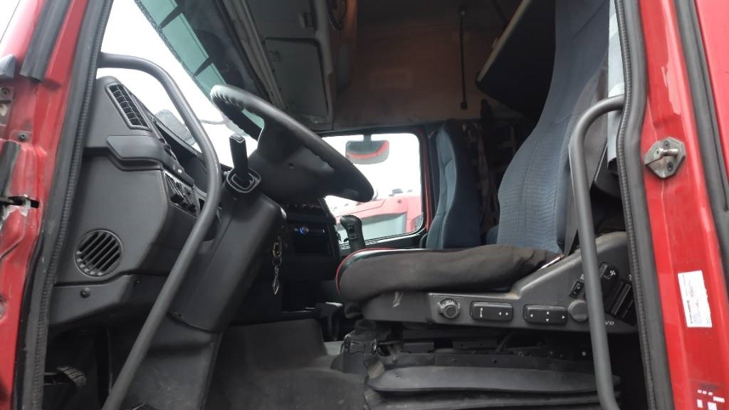 Volvo FH480 6x2 takateli veturi, hydrauliikka,manuaali - Тягач: фото 5 Volvo FH480 6x2 takateli veturi, hydrauliikka,manuaali - Тягач: фото 5