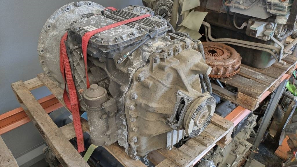 Volvo AT2612F dual pumpulla,320tkm - Коробка передач для Грузовиков: фото 1 Volvo AT2612F dual pumpulla,320tkm - Коробка передач для Грузовиков: фото 1