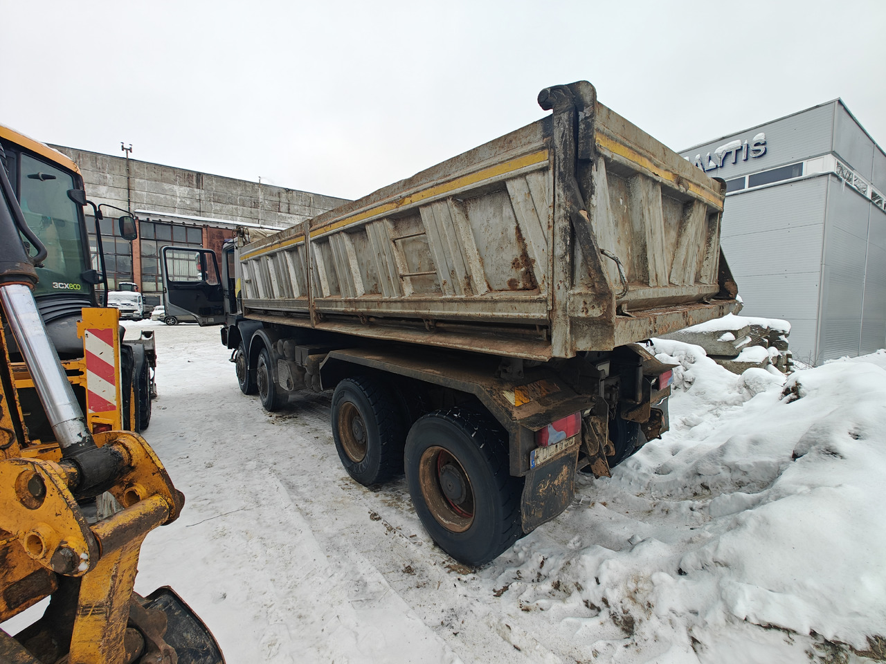 Самосвал MAN 35.403: фото 23