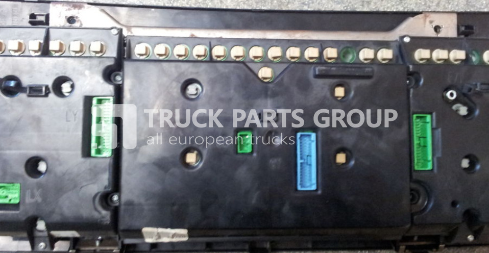 VOLVO FL6, FL10 instrument panel, instrument cluster, da dashboard - Приборная панель для Грузовиков: фото 3 VOLVO FL6, FL10 instrument panel, instrument cluster, da dashboard - Приборная панель для Грузовиков: фото 3