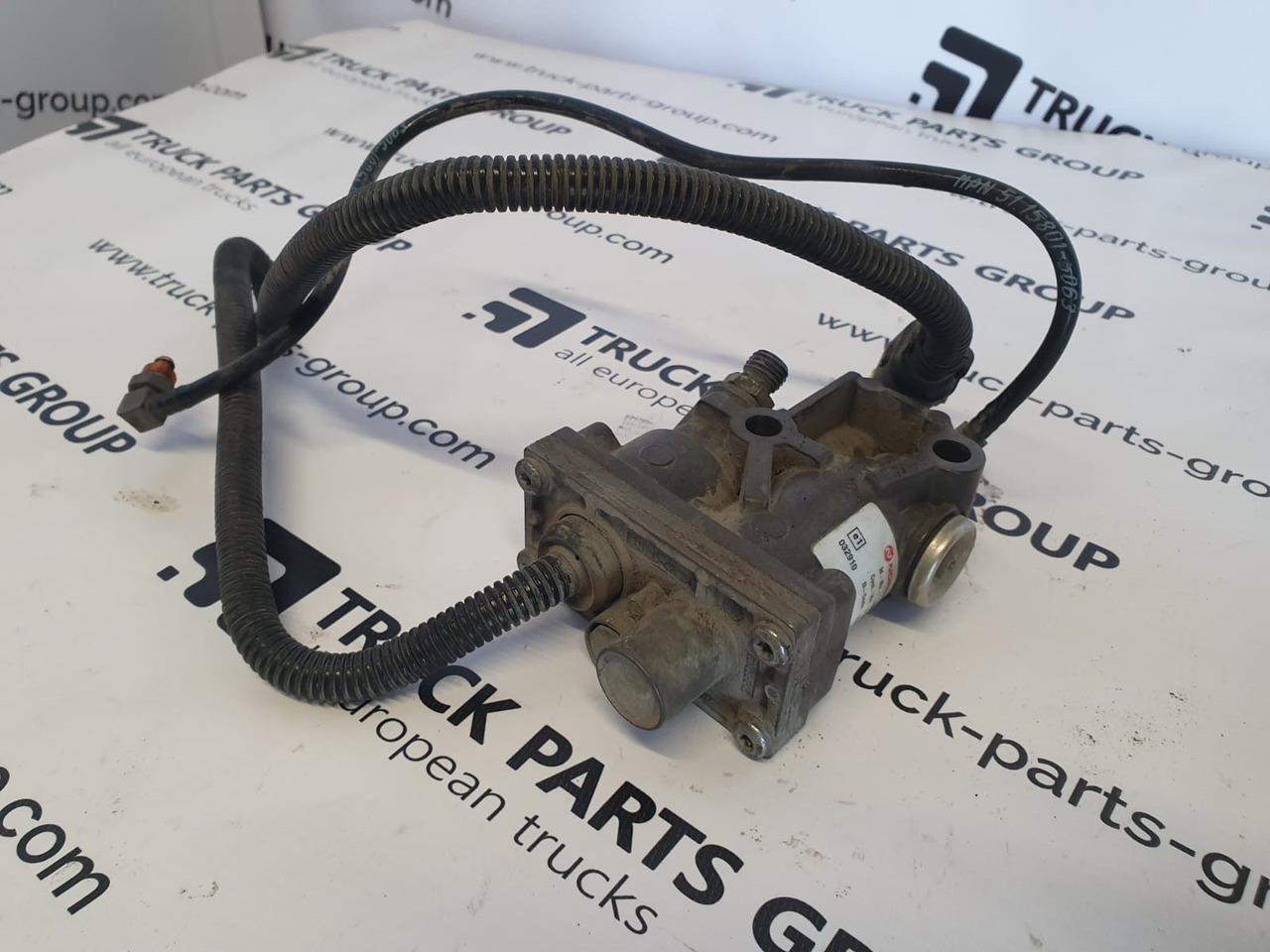 MAN MAN TGX / TGS EURO6 pressure pneumatic valve by NORGREN 4088530, 0105755, 51259020125, 51521600002, 81156106011, 81156106010, 51156100001, 81156106009, 81156106008 - Запчасти для Грузовиков: фото 4 MAN MAN TGX / TGS EURO6 pressure pneumatic valve by NORGREN 4088530, 0105755, 51259020125, 51521600002, 81156106011, 81156106010, 51156100001, 81156106009, 81156106008 - Запчасти для Грузовиков: фото 4