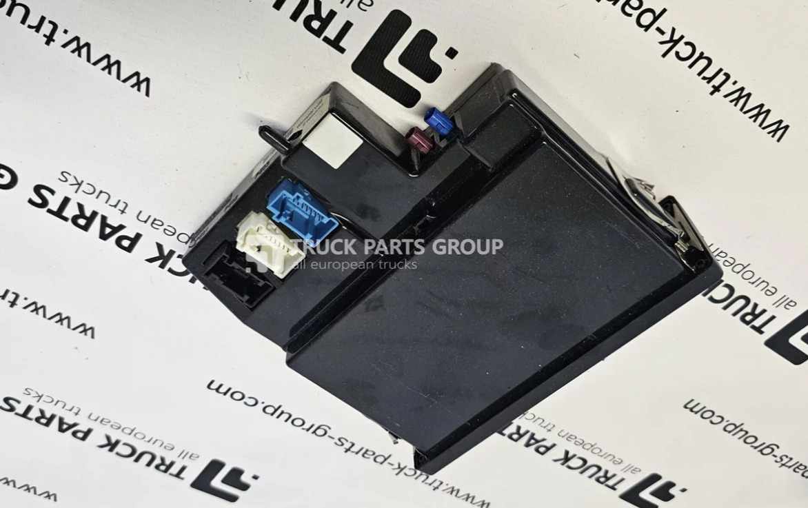 MERCEDES-BENZ MERCEDES BENZ ACTROS MP4 EURO6 fleetboard tachograph by ANATEL stoneridge electronics 0004462160, 0004462360, 0004462060, 0004462260, 0004461060, 0004462160, 0004464760, 0004465460, 0004466960, 000542 - Запчасти для Грузовиков: фото 3 MERCEDES-BENZ MERCEDES BENZ ACTROS MP4 EURO6 fleetboard tachograph by ANATEL stoneridge electronics 0004462160, 0004462360, 0004462060, 0004462260, 0004461060, 0004462160, 0004464760, 0004465460, 0004466960, 000542 - Запчасти для Грузовиков: фото 3