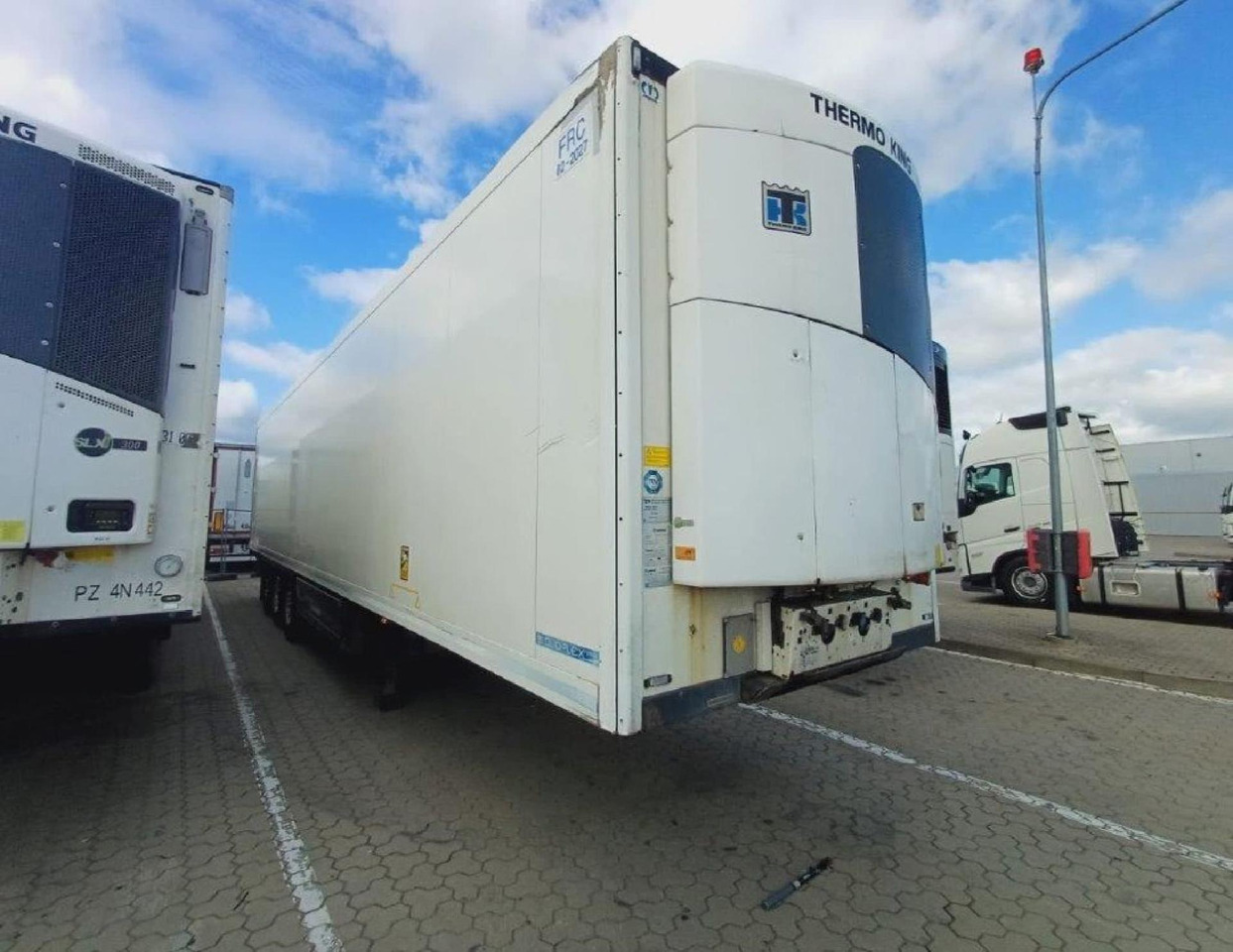 2018 Krone SDR Double Deck Cool Liner FP45 ThermoKing SLXi 300 Lifting Axle - Полуприцеп-рефрижератор: фото 2 2018 Krone SDR Double Deck Cool Liner FP45 ThermoKing SLXi 300 Lifting Axle - Полуприцеп-рефрижератор: фото 2