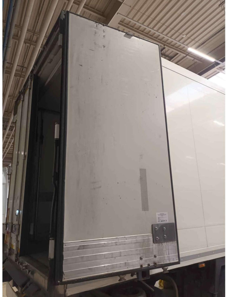 2018 Krone SDR Double Deck Cool Liner FP45 ThermoKing SLXi 300 Lifting Axle - Полуприцеп-рефрижератор: фото 5 2018 Krone SDR Double Deck Cool Liner FP45 ThermoKing SLXi 300 Lifting Axle - Полуприцеп-рефрижератор: фото 5