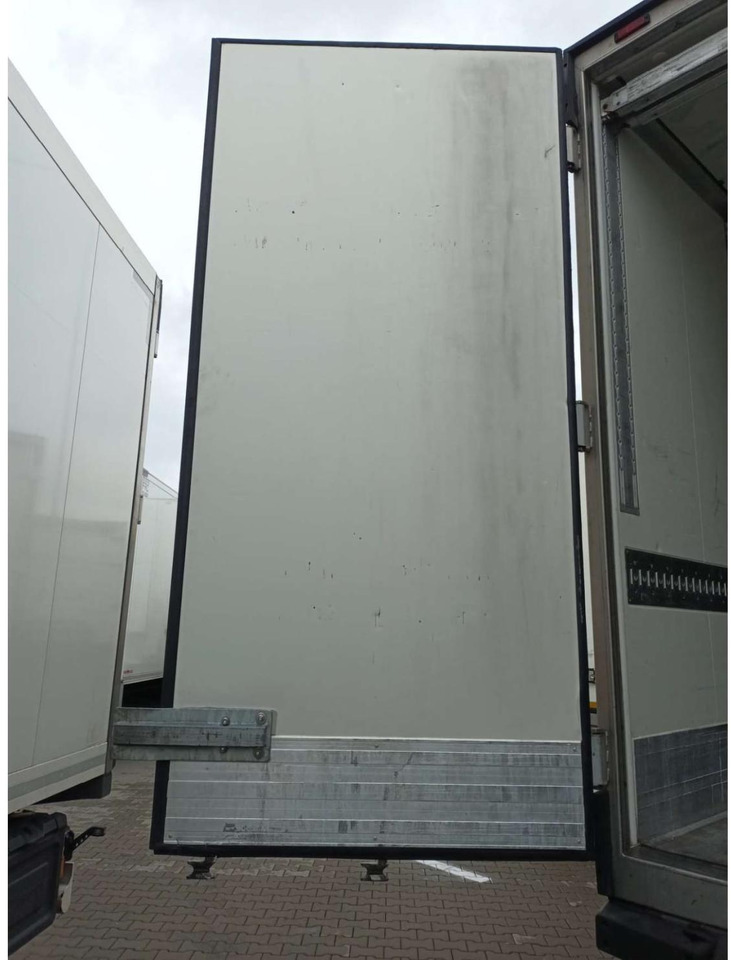 2018 Krone SDR Double Deck Cool Liner FP60 ThermoKing SLXi 300 Lifting Axle - Полуприцеп-рефрижератор: фото 4 2018 Krone SDR Double Deck Cool Liner FP60 ThermoKing SLXi 300 Lifting Axle - Полуприцеп-рефрижератор: фото 4